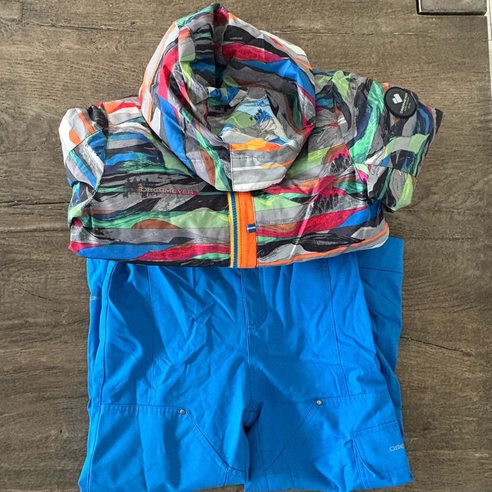 BOYS SKI JACKET + PANTS: Obermeyer orb ski jacket and bib pants